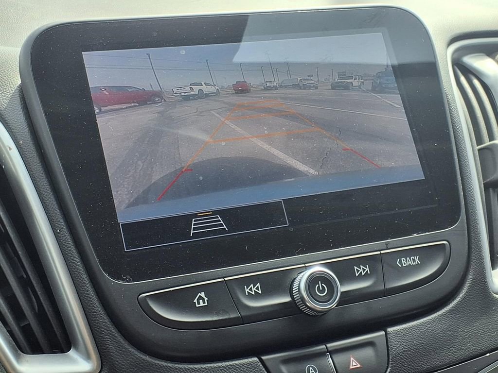 Used 2024 Chevrolet Malibu LT image 11