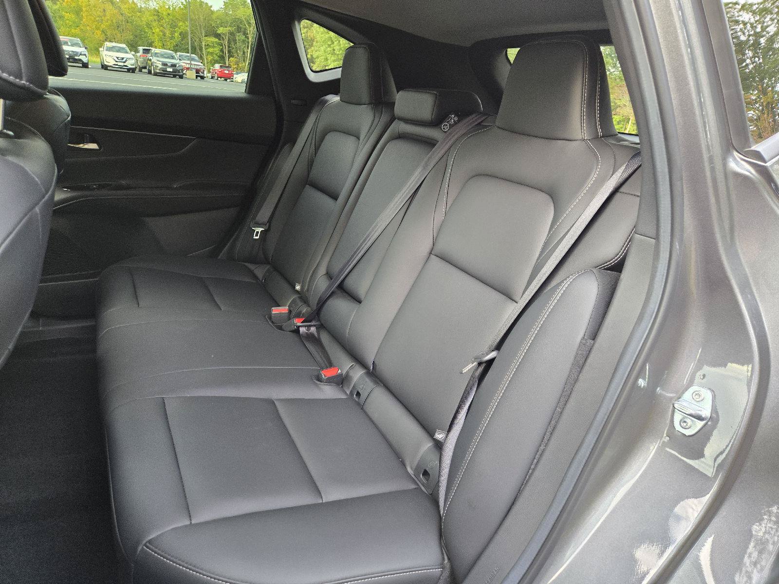 Used 2025 Nissan Murano SV AWD/4WD image 27