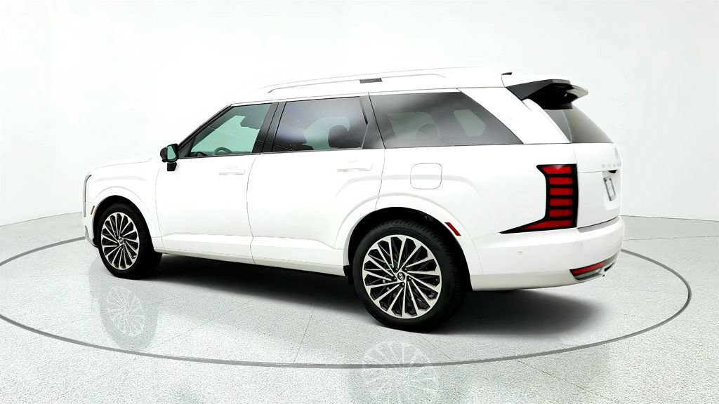 Used 2026 Hyundai Palisade Calligraphy AWD/4WD image 7