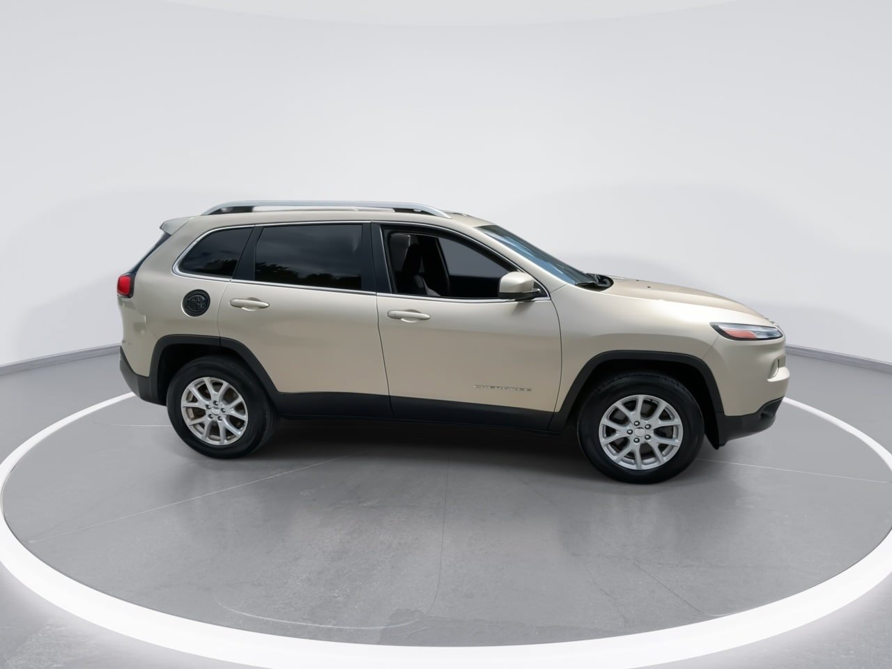 Used 2014 Jeep Cherokee Latitude AWD/4WD image 23