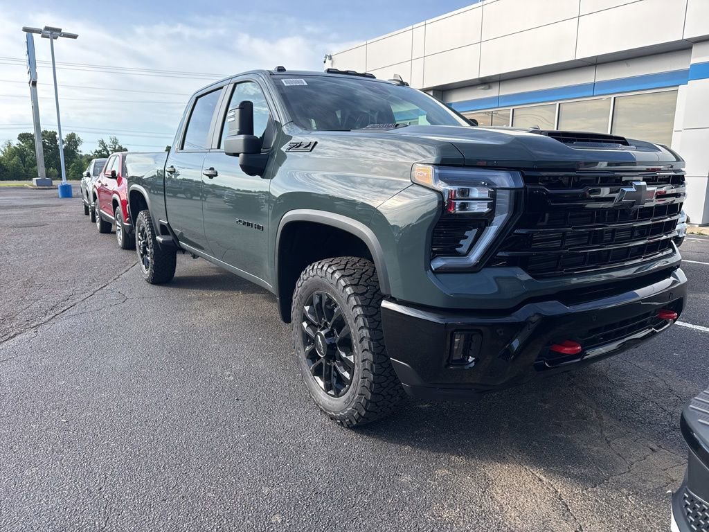 New 2026 Chevrolet Silverado 2500 LT w/ Trail Boss Package AWD/4WD image 1