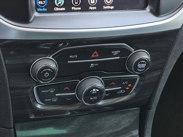 Used 2020 Chrysler 300 Touring w/ Sport Appearance Package RWD image 14
