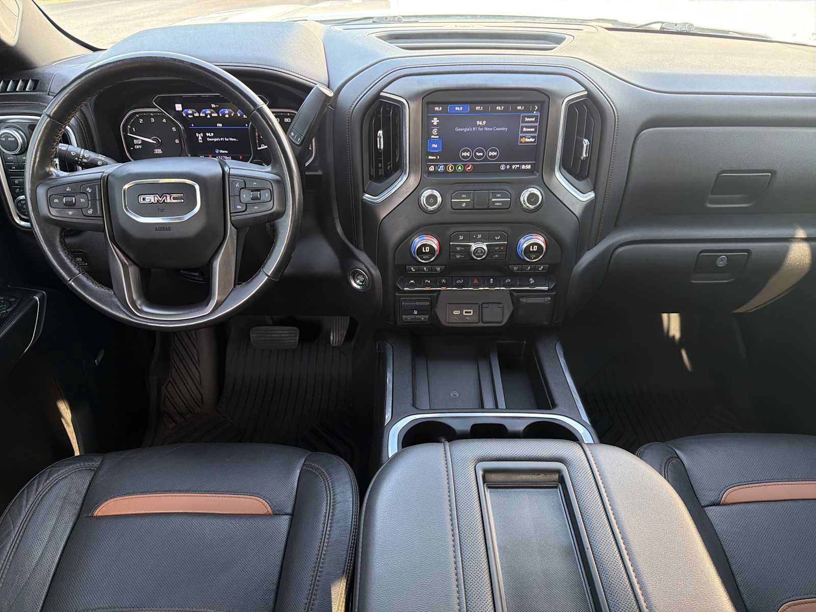 Used 2021 GMC Sierra 1500 AT4 w/ AT4 Premium Package AWD/4WD image 2