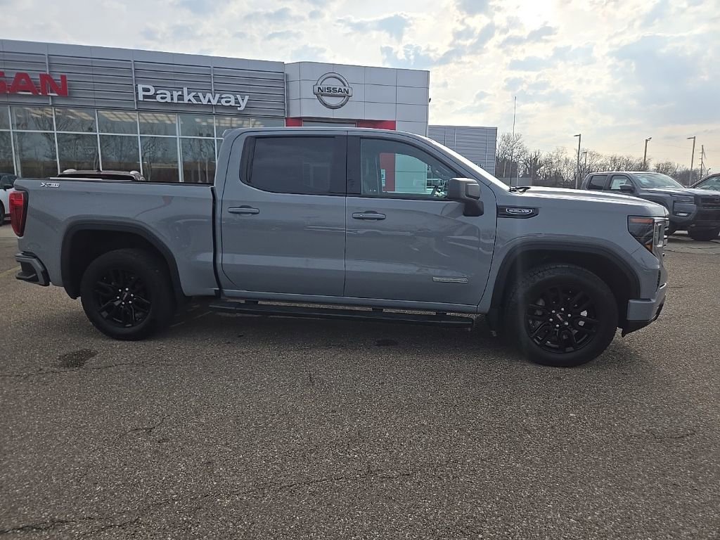 Used 2024 GMC Sierra 1500 Elevation w/ Preferred Package image 9