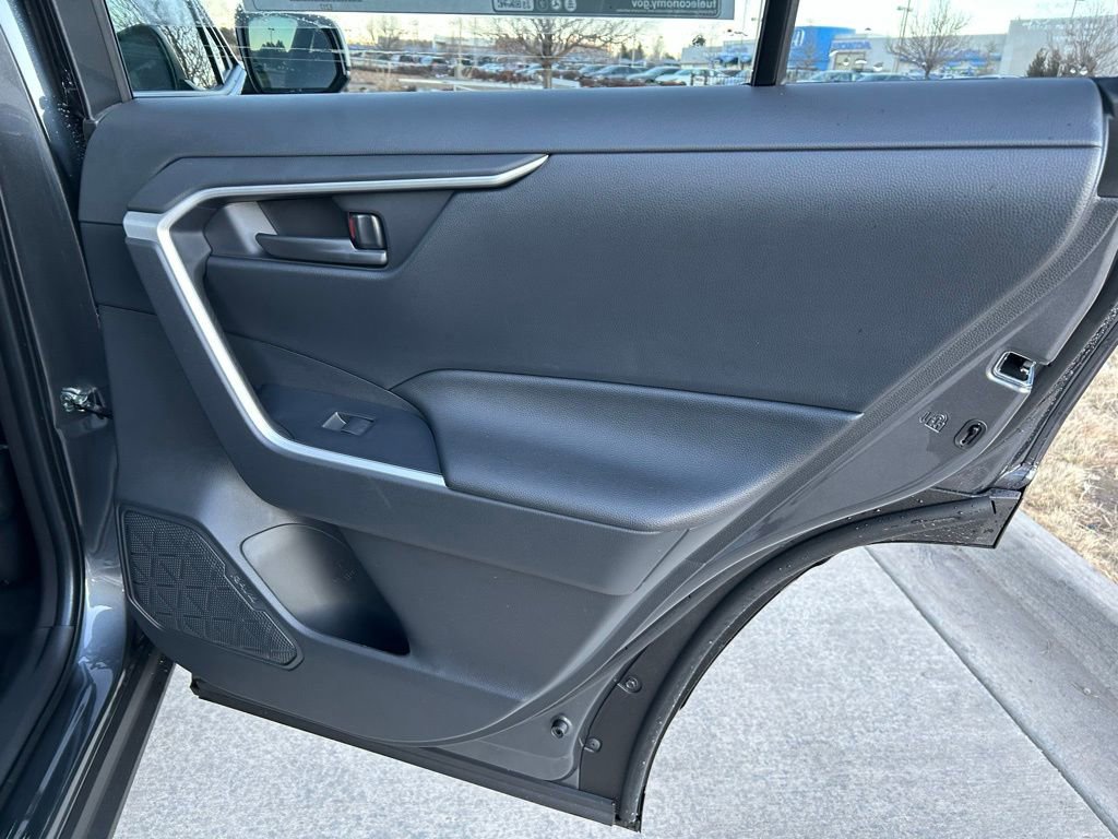 Used 2025 Toyota RAV4 LE image 25