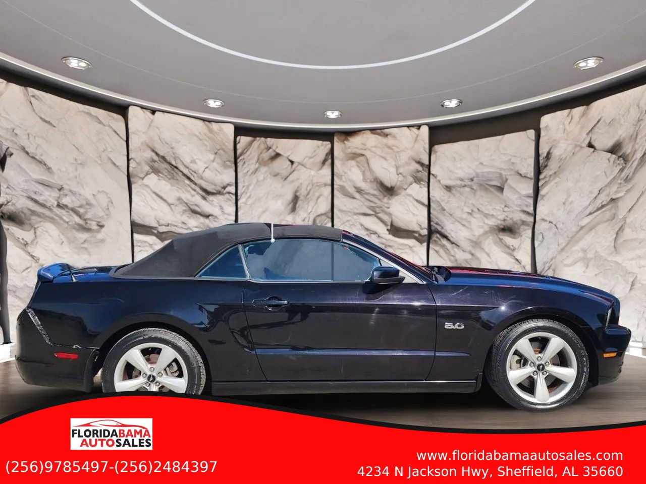 Used 2014 Ford Mustang GT Premium w/ Electronics Package RWD image 16