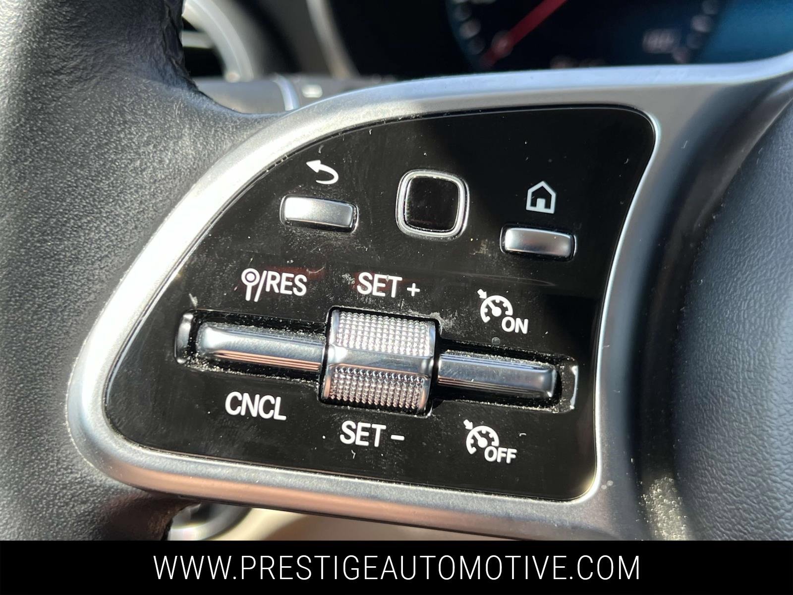 Used 2022 Mercedes-Benz GLC 300 GLC 300 w/ Premium Package Lite image 30