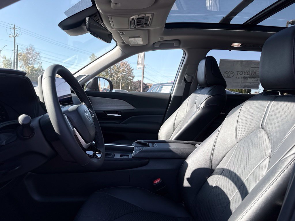 New 2026 Toyota Grand Highlander AWD image 15
