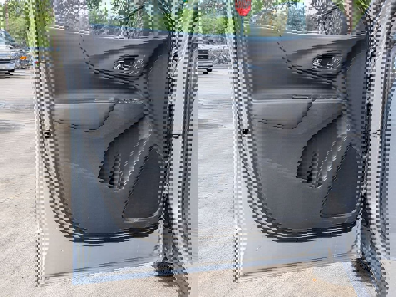 Used 2022 Chevrolet Equinox LT image 8