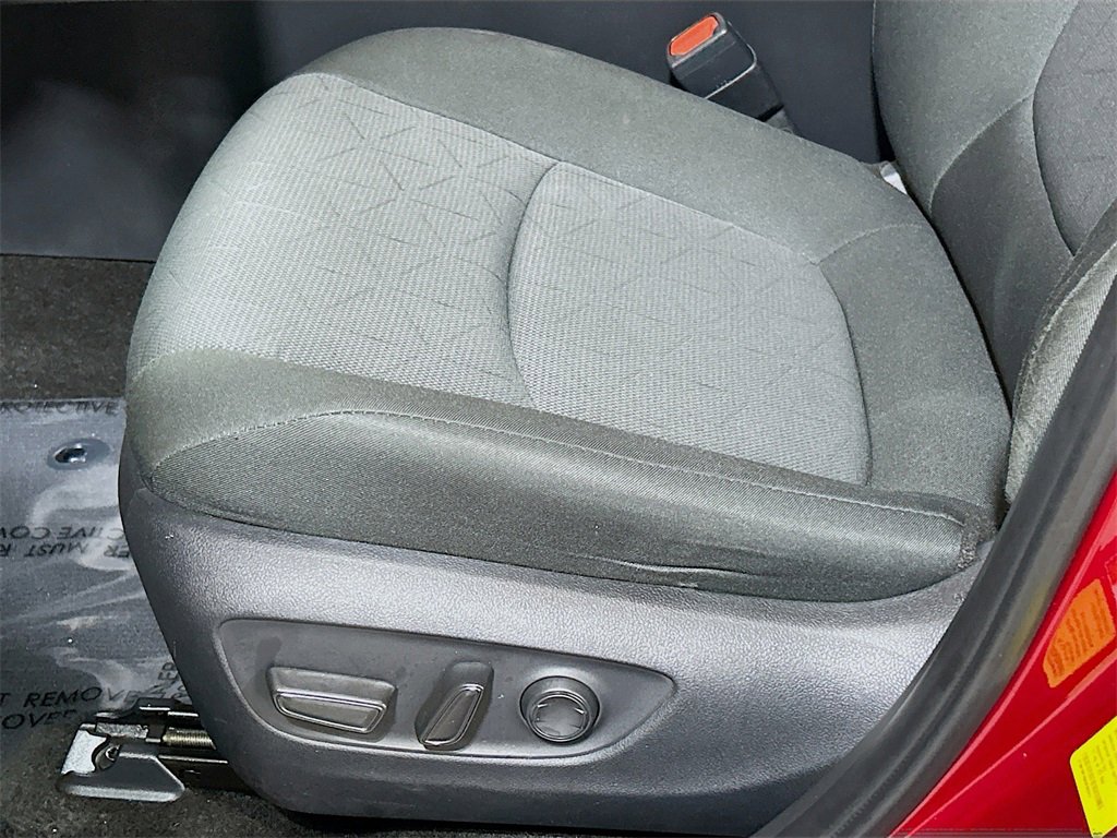 Used 2024 Toyota RAV4 XLE image 16