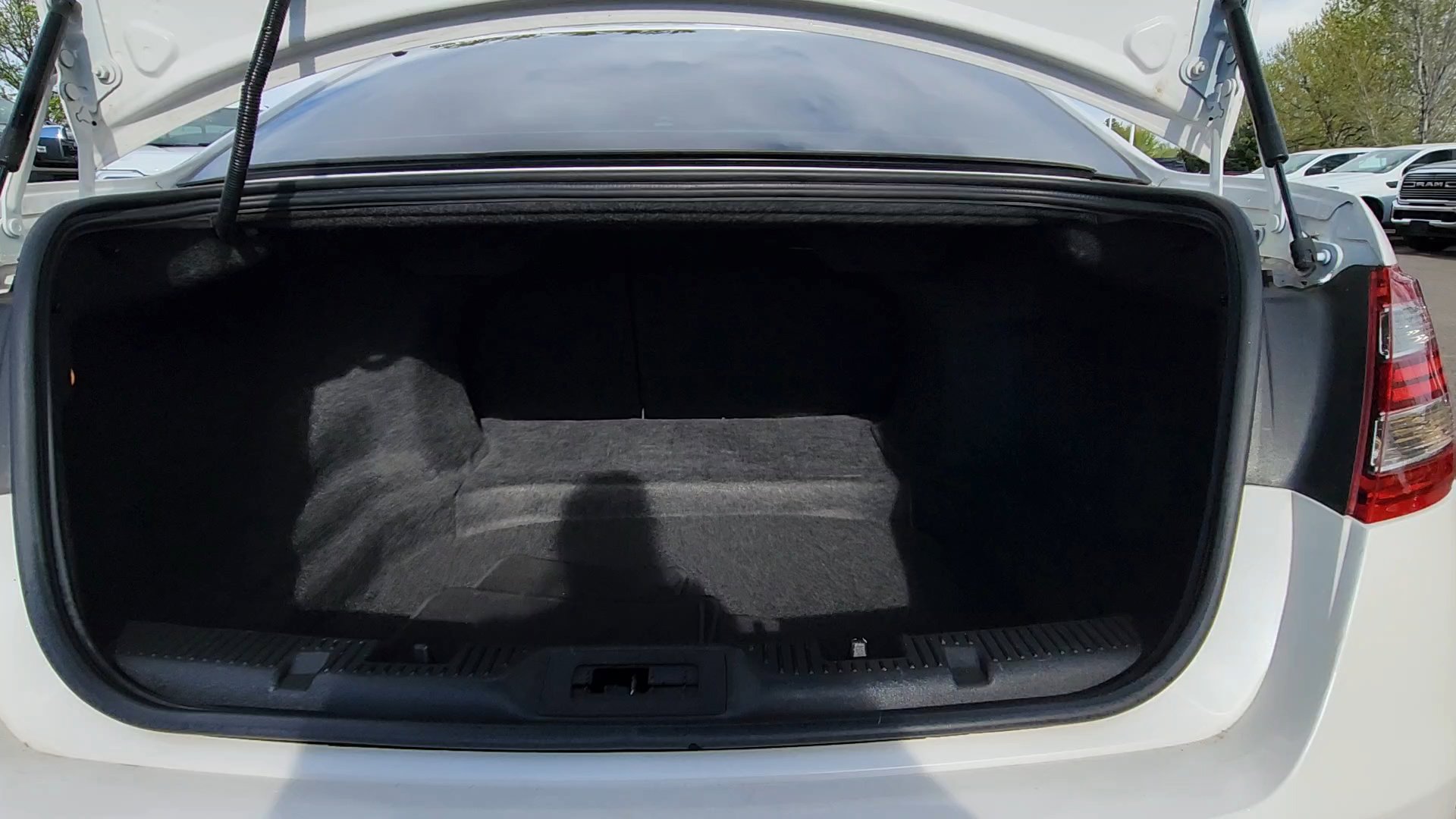 Used 2014 Ford Taurus SHO w/ Equipment Group 401A image 39