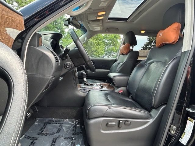 Used 2017 INFINITI QX80 4WD w/ Driver Assistance Package image 10