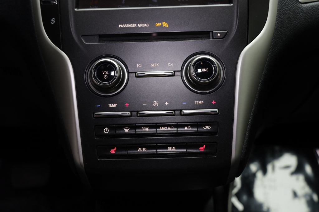 Used 2019 Lincoln MKC Premiere FWD image 28