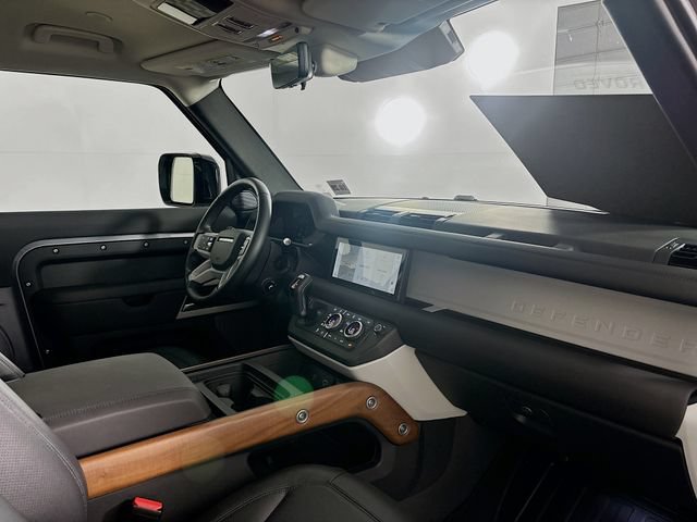 Used 2024 Land Rover Defender 90 S AWD/4WD image 29