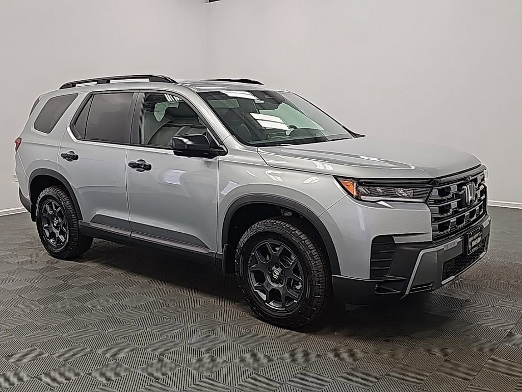 New 2026 Honda Pilot TrailSport image 2