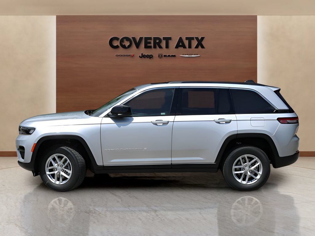 New 2026 Jeep Grand Cherokee Laredo X RWD image 2