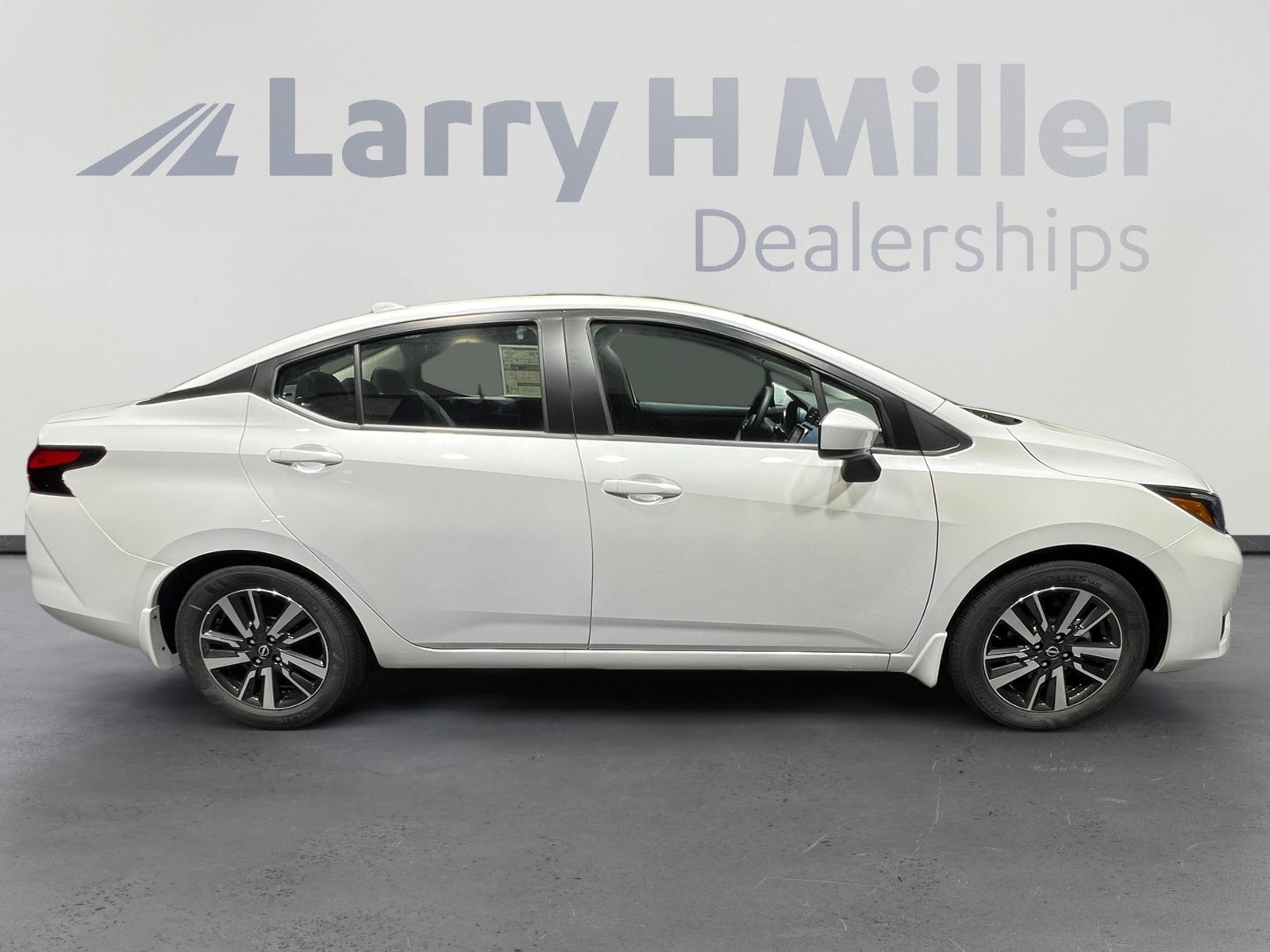 New 2025 Nissan Versa SV w/ Trunk Package image 6