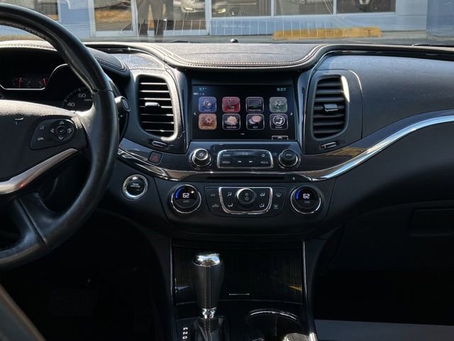 Used 2017 Chevrolet Impala Premier w/ Enhanced Convenience Package FWD image 17