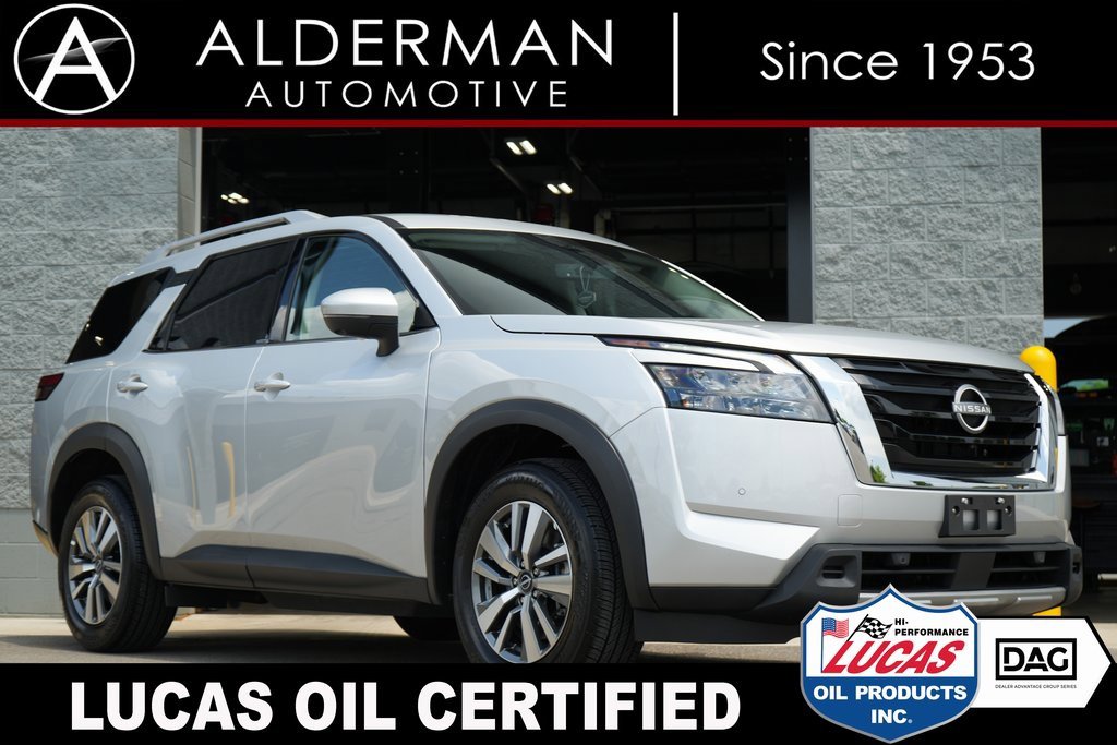 Used 2025 Nissan Pathfinder SL