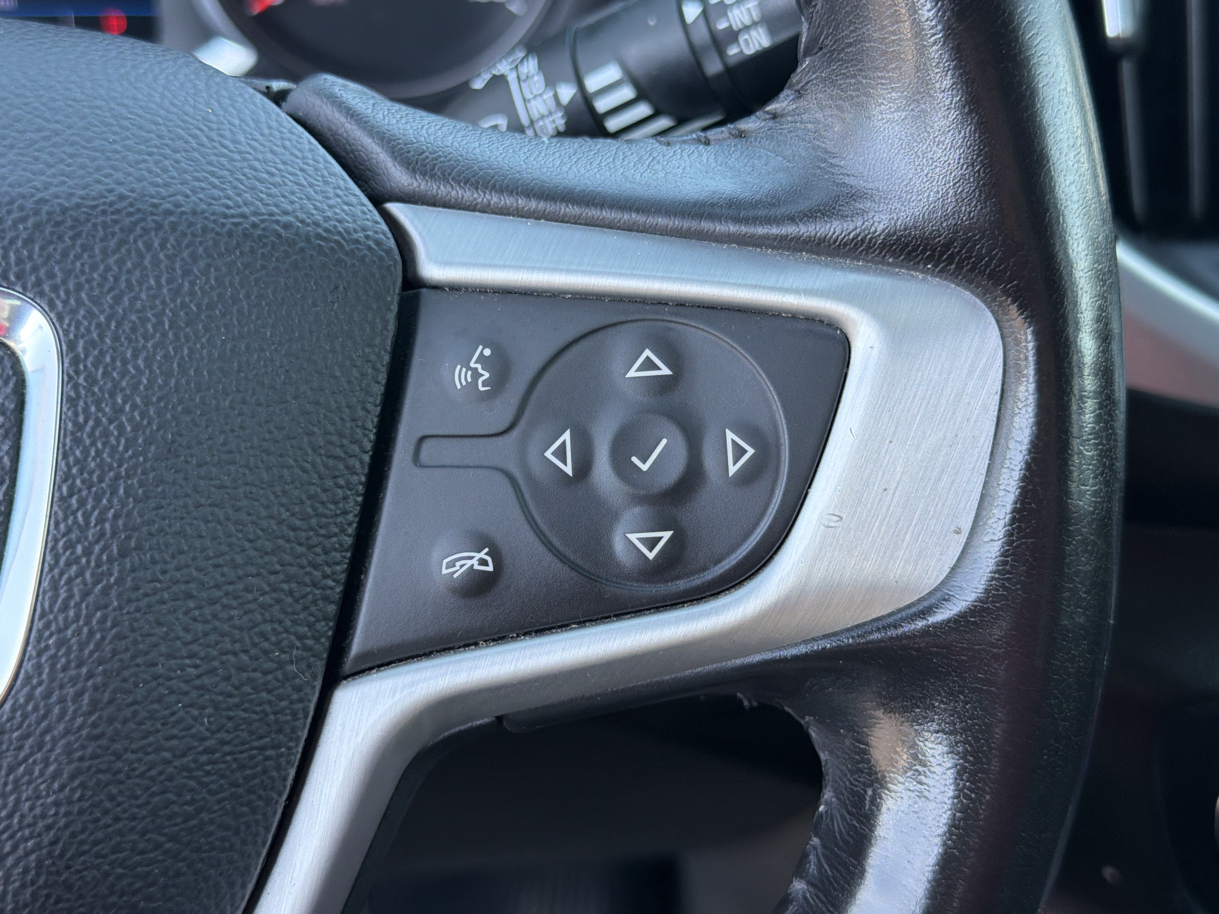 Used 2019 GMC Terrain SLE w/ Driver Convenience Package AWD/4WD image 20