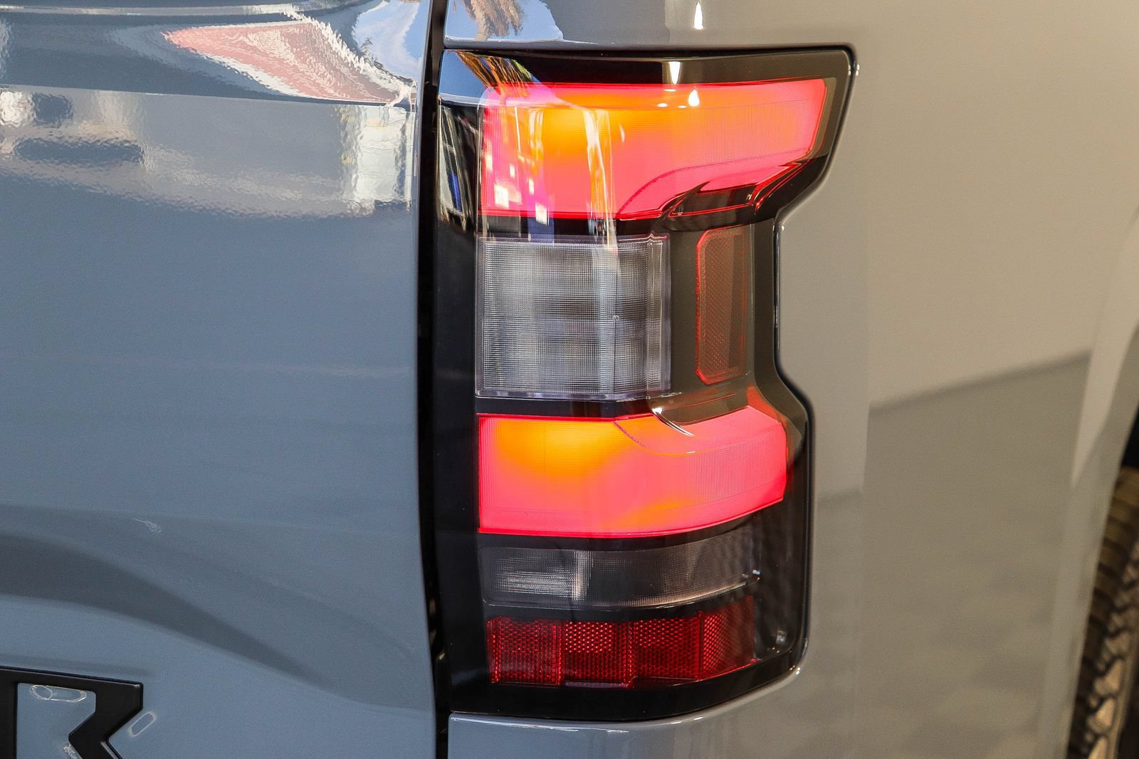 New 2027 Nissan Frontier SV w/ Tow Package RWD image 9