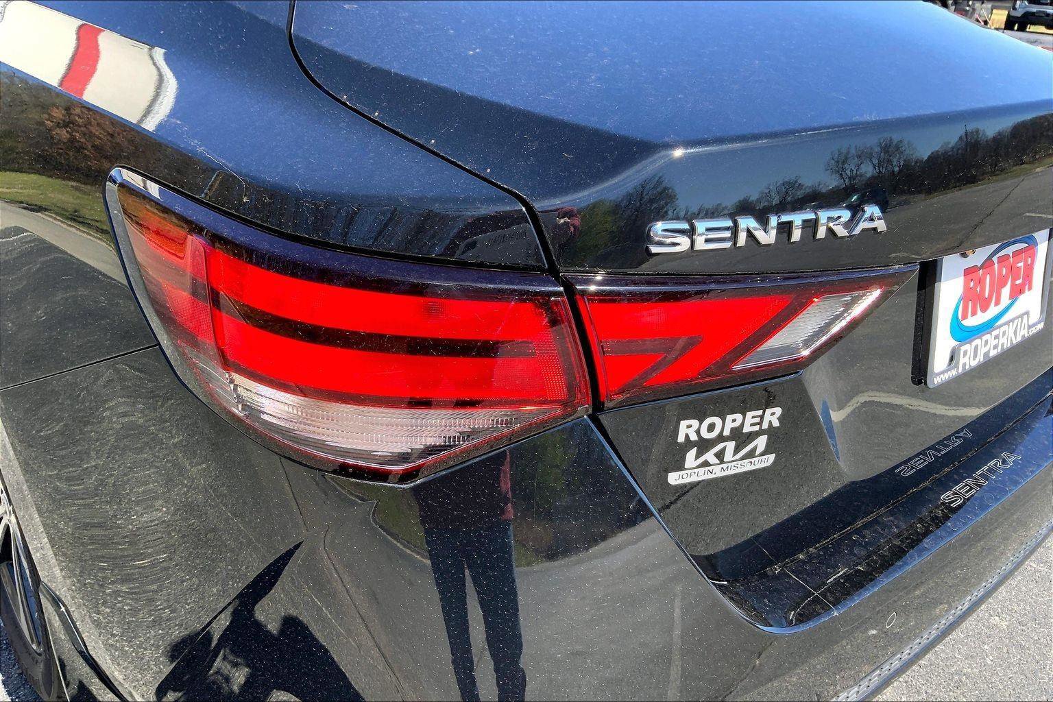 Used 2022 Nissan Sentra SV w/ Trunk Package image 28