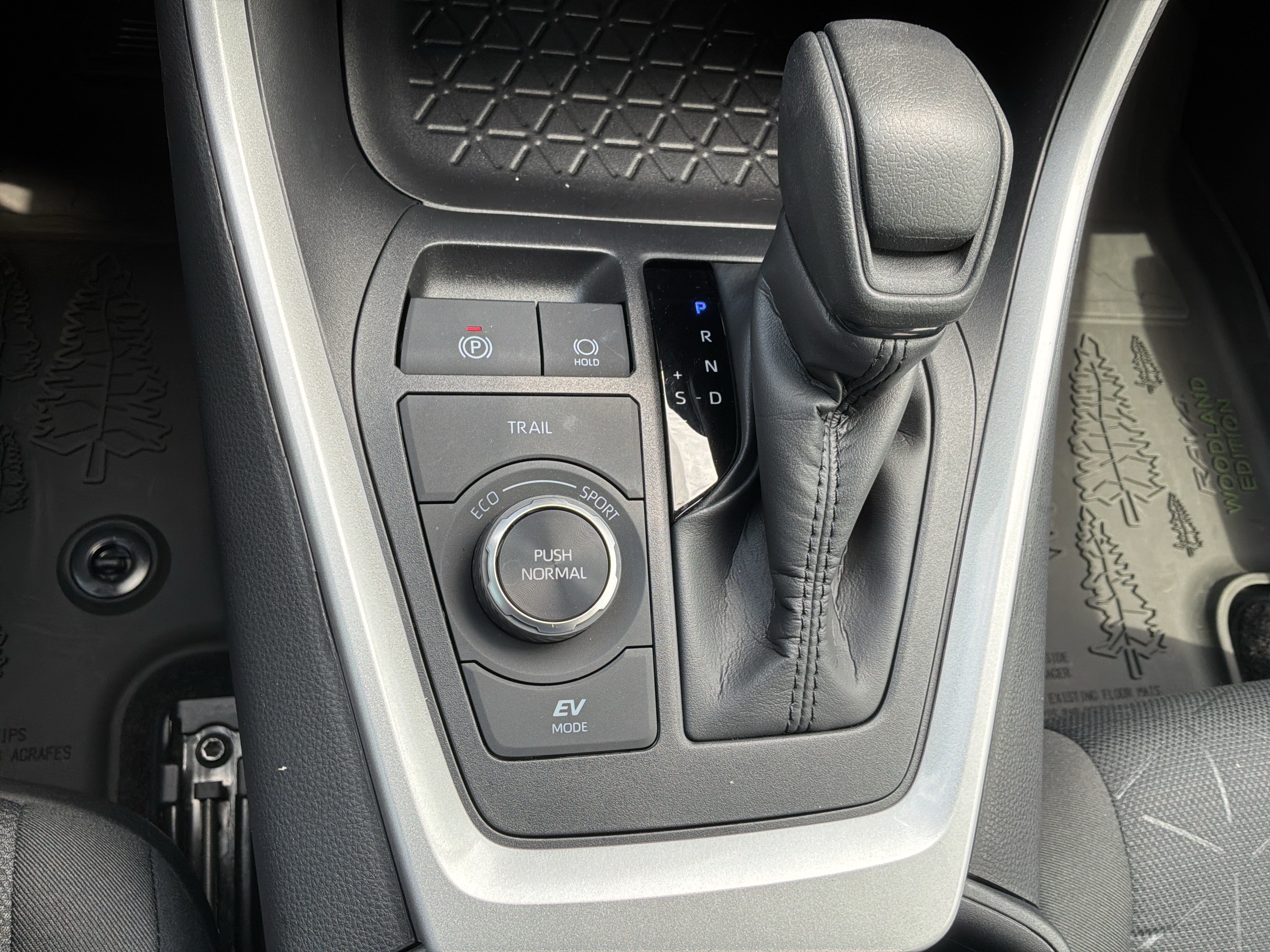 Used 2025 Toyota RAV4 Woodland Edition AWD/4WD image 26