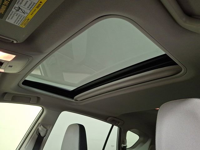 Used 2017 Toyota RAV4 XLE image 14