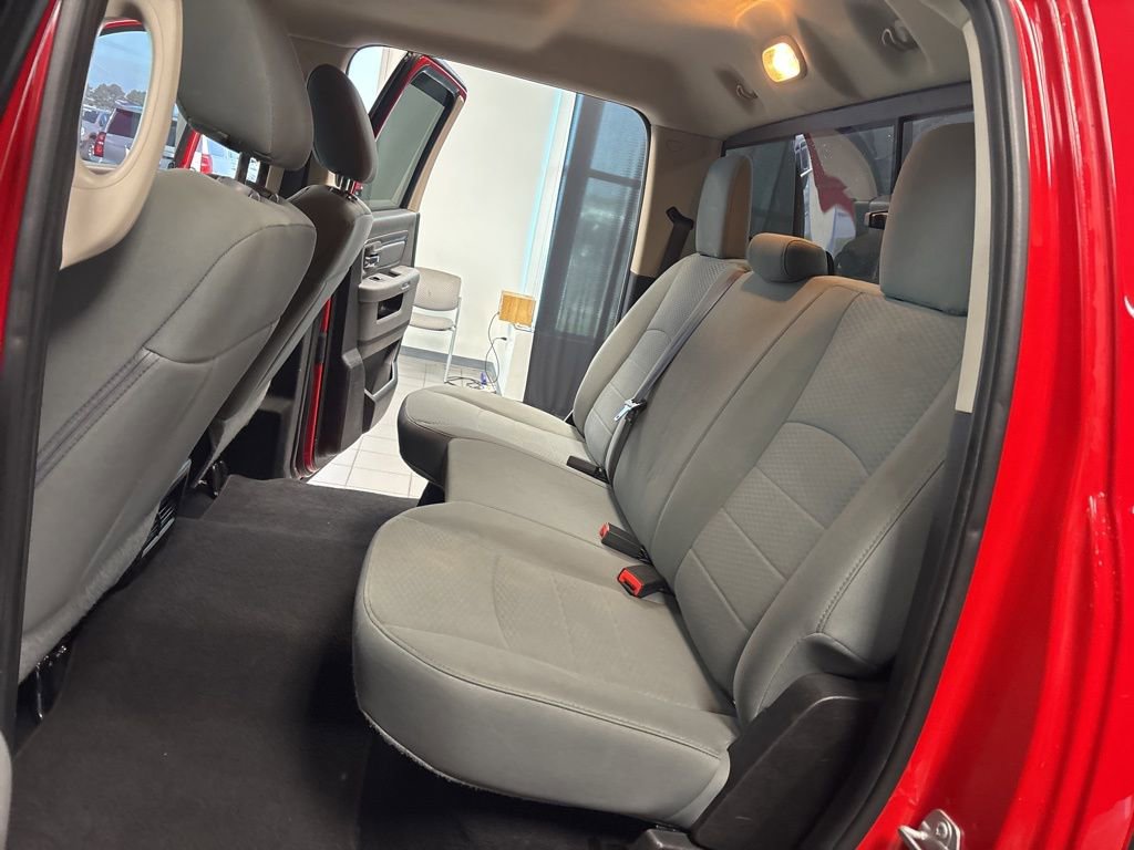 Used 2019 RAM 1500 Classic SLT AWD/4WD image 25