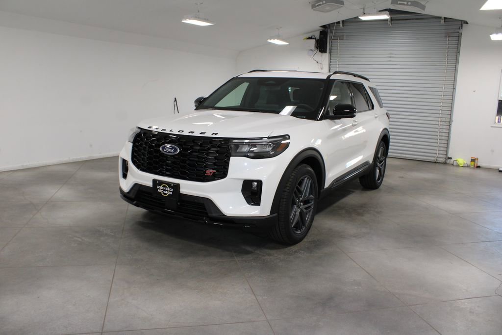 New 2026 Ford Explorer ST w/ Sun And Sound Package image 3