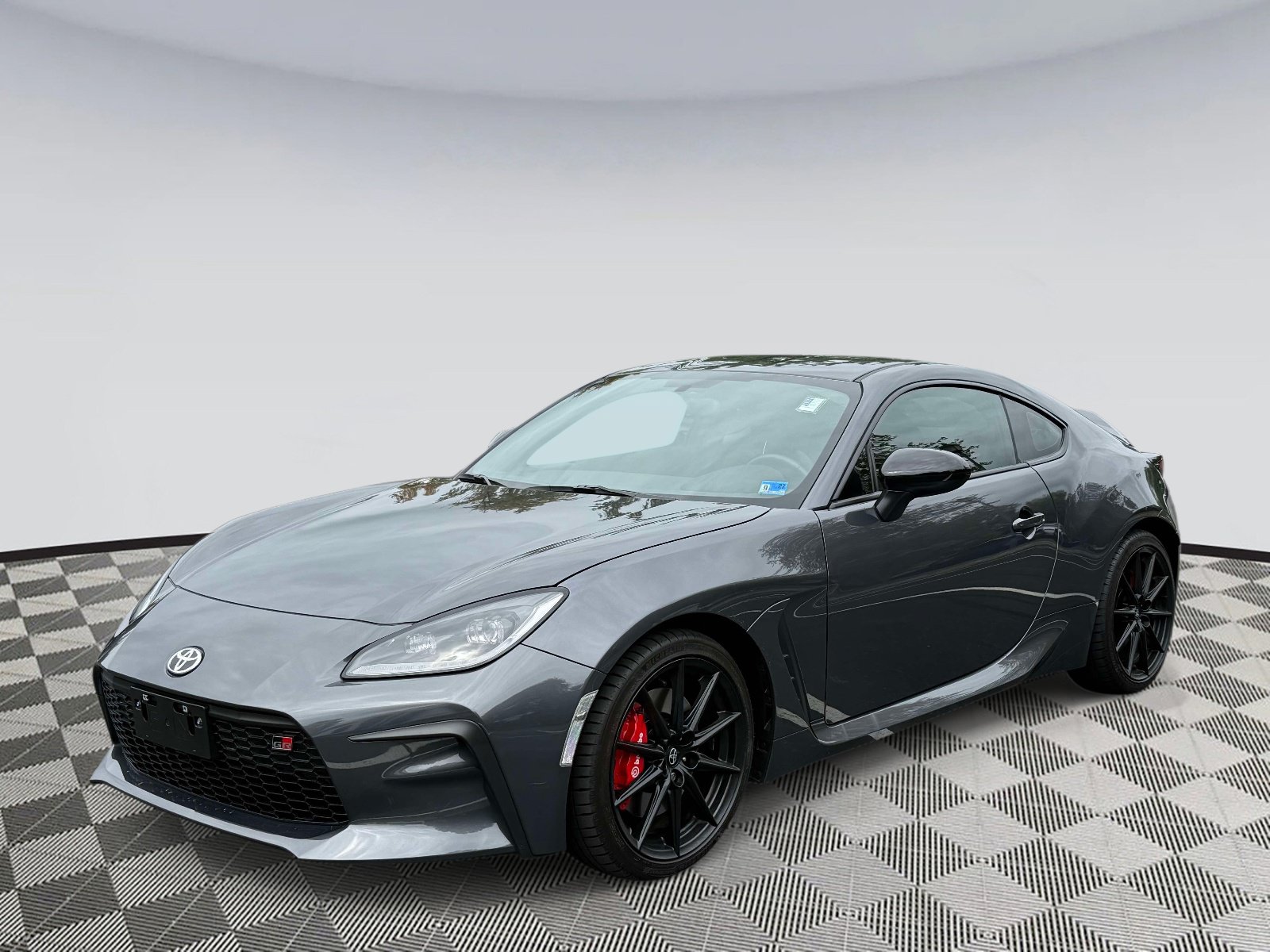 Used 2025 Toyota GR86 Premium w/ Performance Package RWD image 5