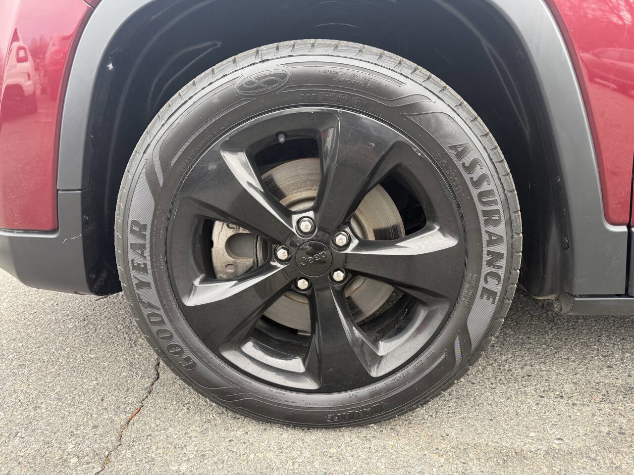 Used 2021 Jeep Cherokee Latitude Plus image 23