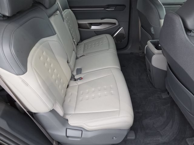 Used 2024 Kia EV9 Wind AWD/4WD image 17