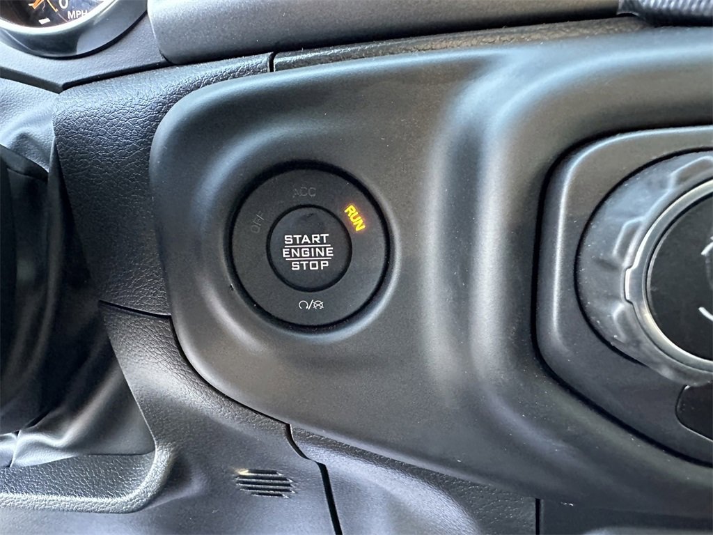 New 2023 Jeep Gladiator Willys image 36