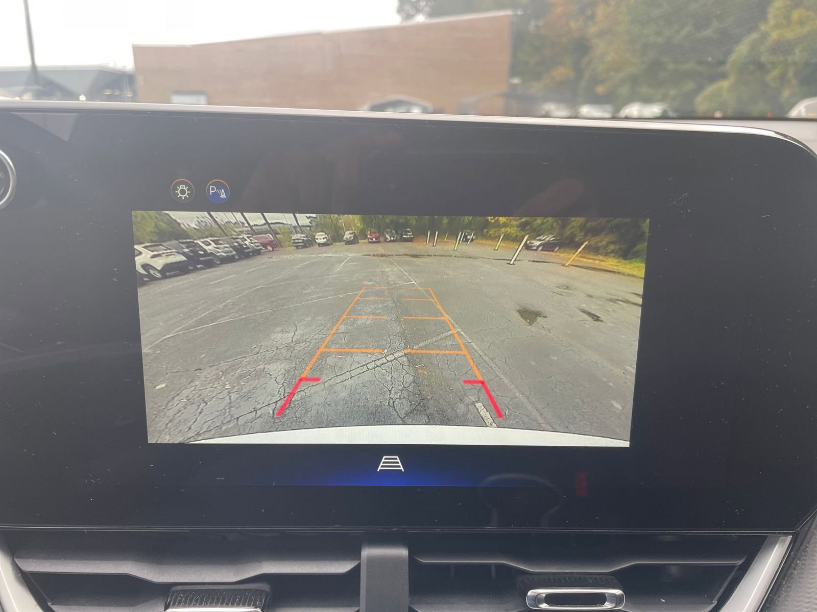 Used 2025 Chevrolet Equinox LT image 17