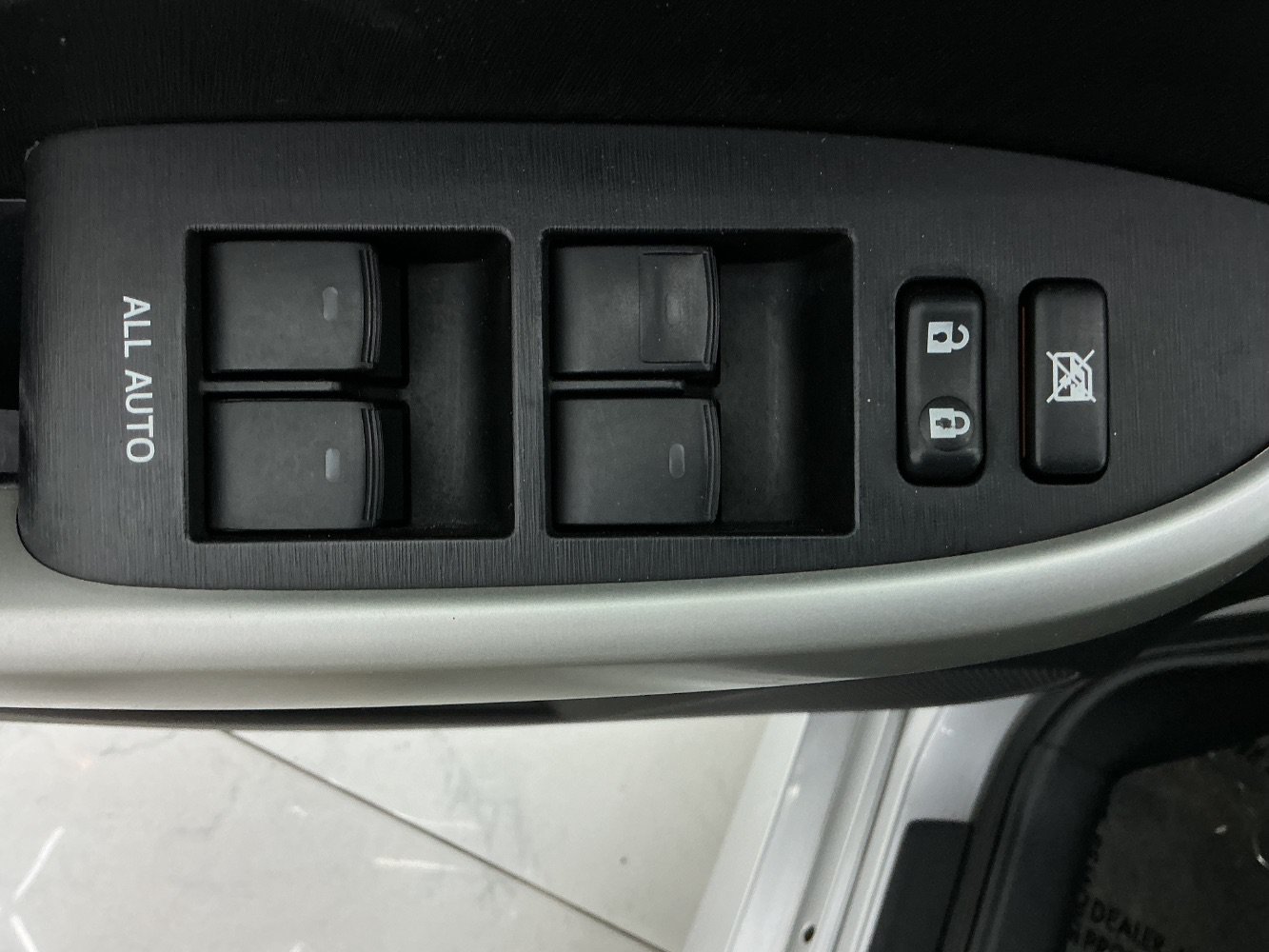 Used 2015 Toyota Prius Two FWD image 37