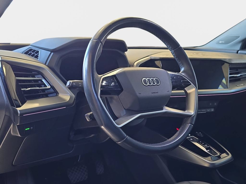Used 2023 Audi Q4 e-tron Premium Plus AWD/4WD image 17