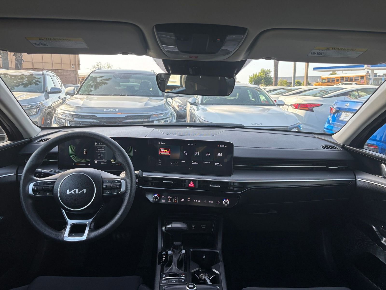 Used 2025 Kia K5 LXS image 32