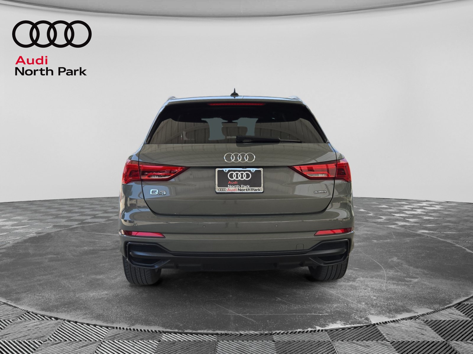 Certified 2022 Audi Q3 2.0T Premium Plus AWD/4WD image 4