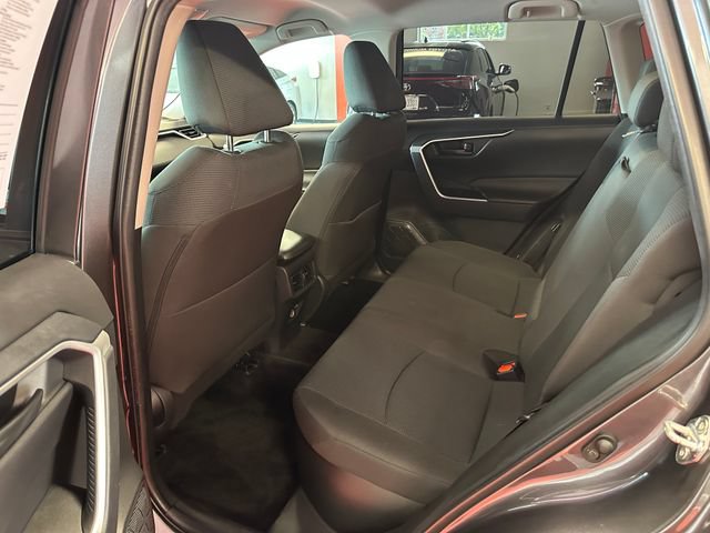 Certified 2021 Toyota RAV4 LE AWD/4WD image 13