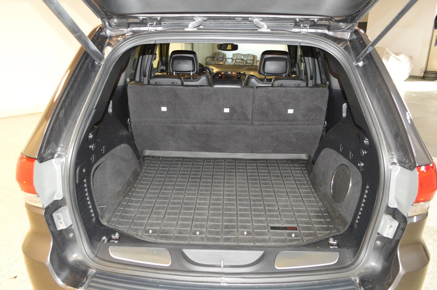 Used 2019 Jeep Grand Cherokee Overland image 13