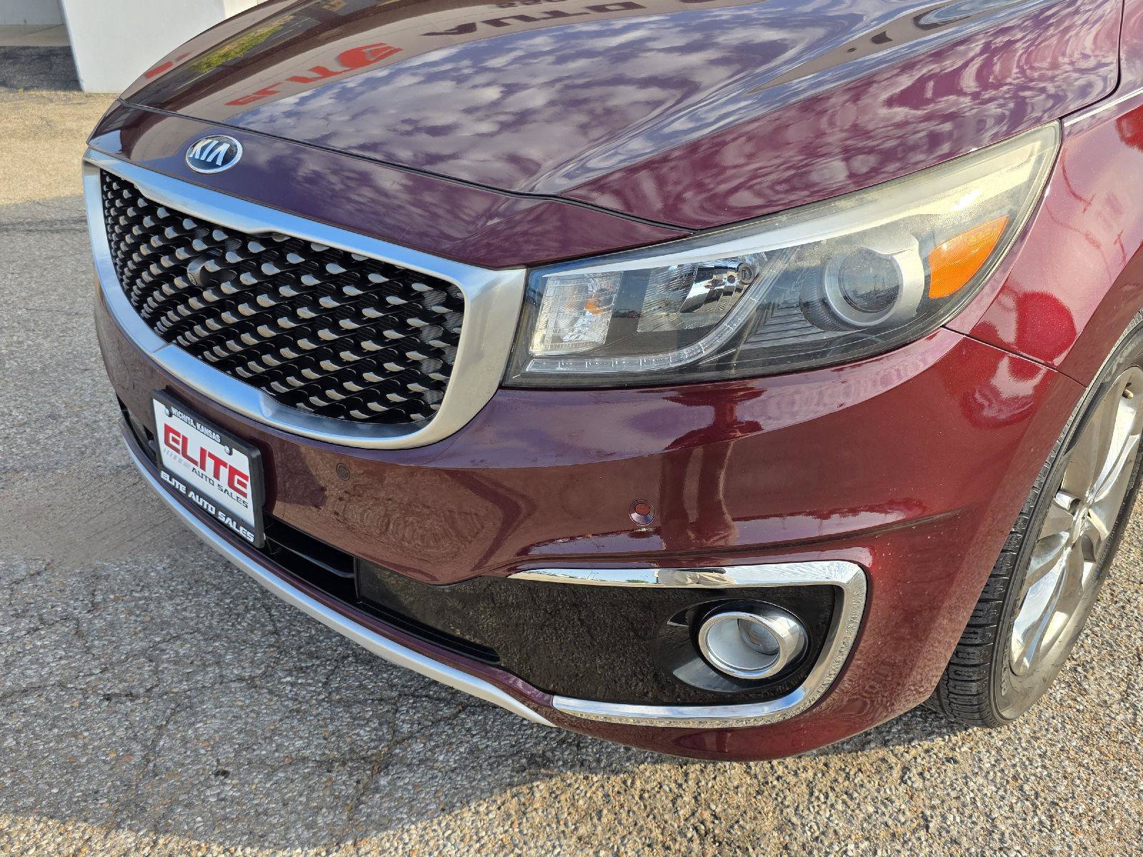 Used 2016 Kia Sedona SX Limited w/ Option Group 030 FWD image 37