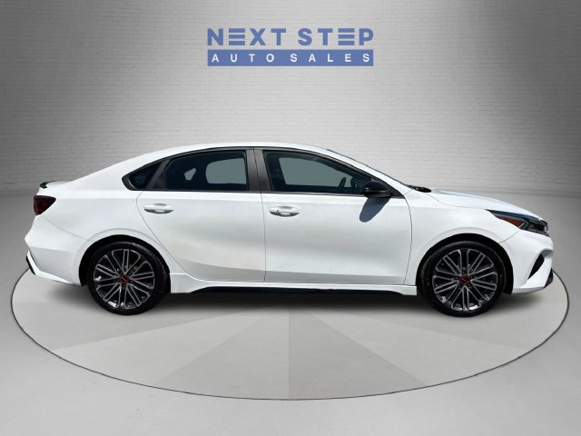 Used 2022 Kia Forte GT FWD image 9