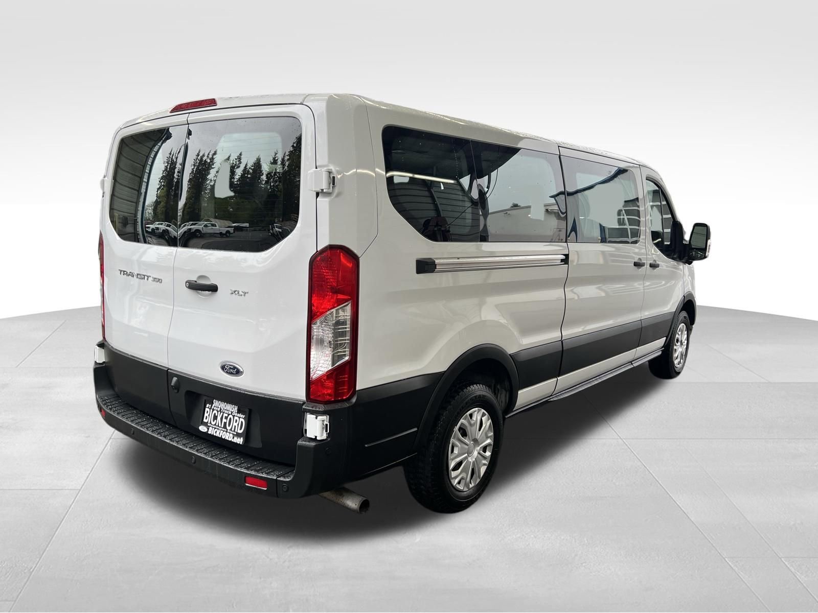 Used 2023 Ford Transit 350 XLT RWD image 7