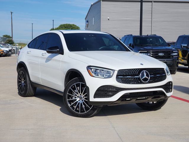 Used 2023 Mercedes-Benz GLC 300 4MATIC Coupe image 2
