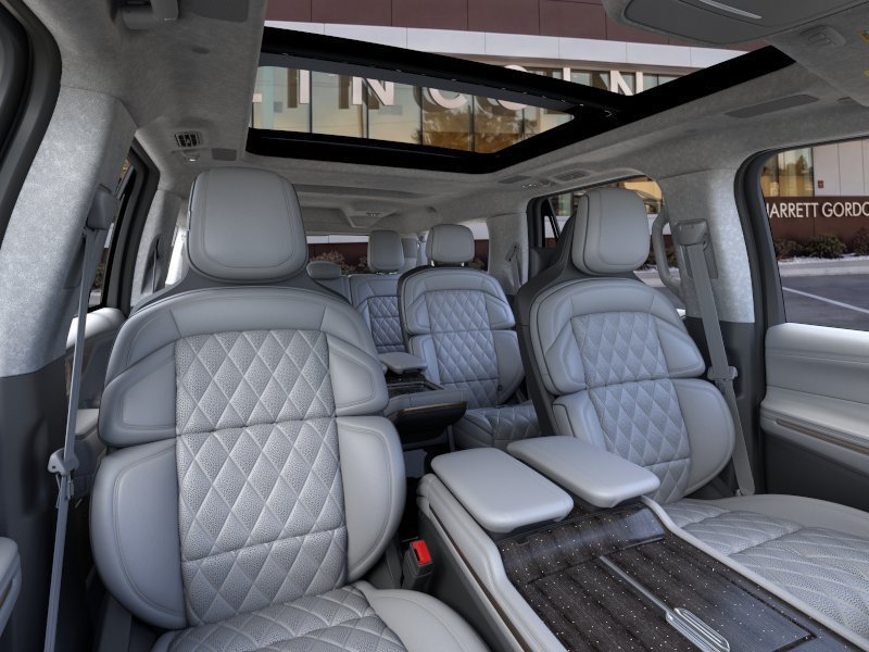 New 2026 Lincoln Navigator L Black Label AWD/4WD image 10