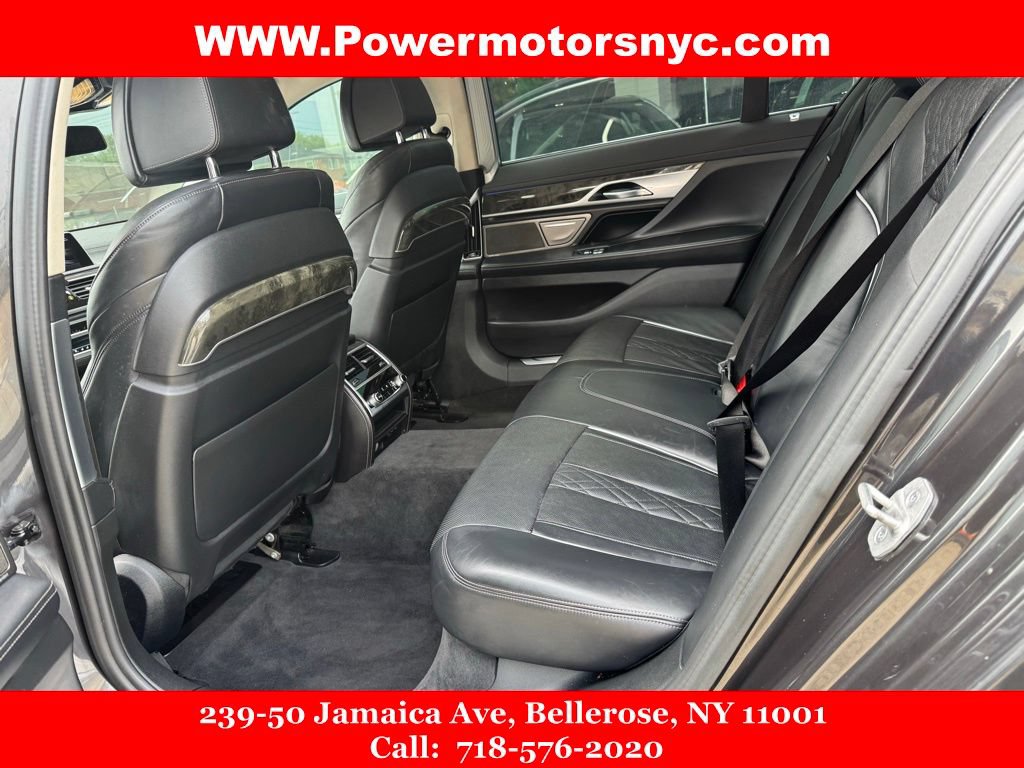Used 2022 BMW 740i xDrive AWD/4WD image 33