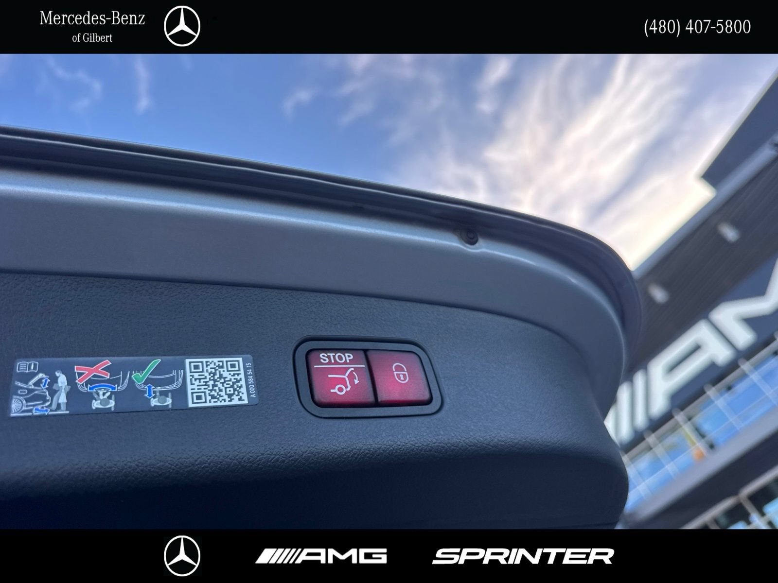 Used 2024 Mercedes-Benz GLC 300 4MATIC image 8