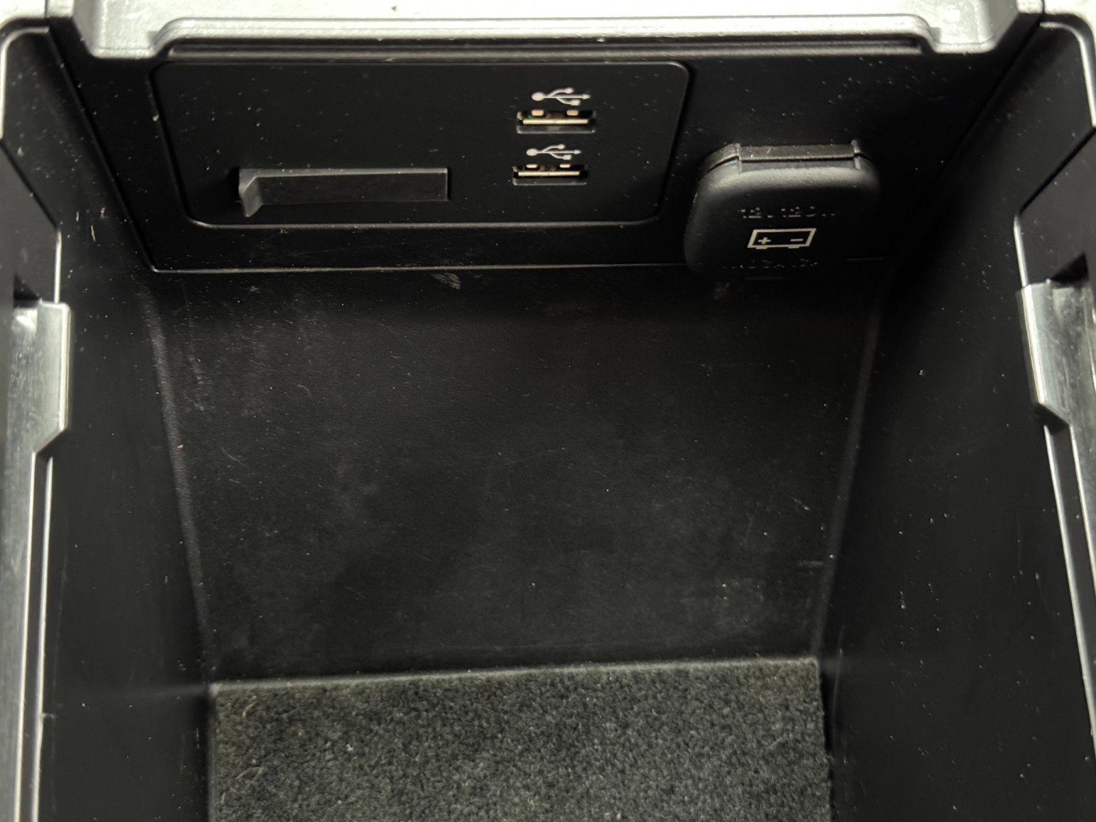 Used 2023 MAZDA MAZDA3 s image 29