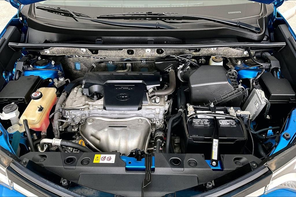 Used 2017 Toyota RAV4 Limited image 12